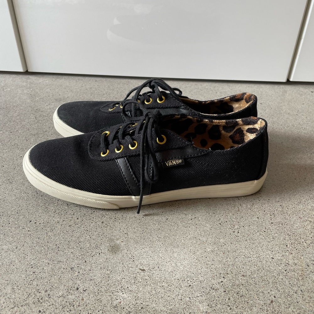 NEW Vans Dixie Twill Sneakers